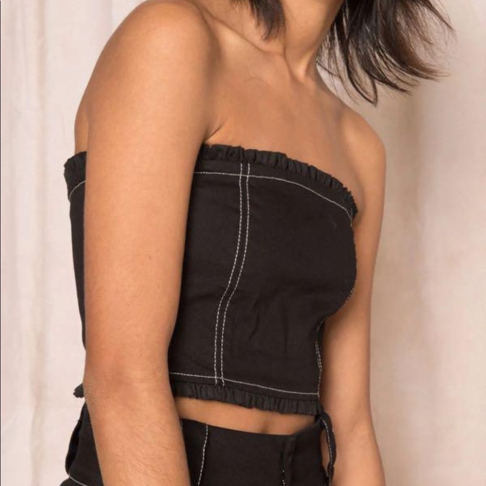 EGGIE Black Tube Top with Contrast Stitching